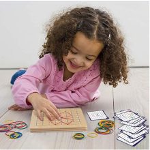 Fa Geotábla Kreatív Oktatasi Játék  18*18cm