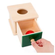 Montessori Doboz Fiók Golyócskával