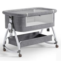   összecsukható kiságy, 6 állítható pozíció, dönthető, zárrendszer, rovarháló, tárolókosár, kerekek fékekkel, szürke