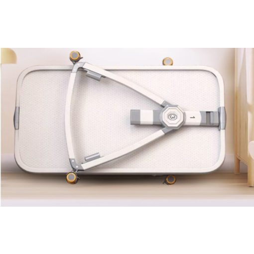 összecsukható kiságy, 6 állítható pozíció, dönthető, zárrendszer, rovarháló, tárolókosár, kerekek fékekkel, rózsaszín