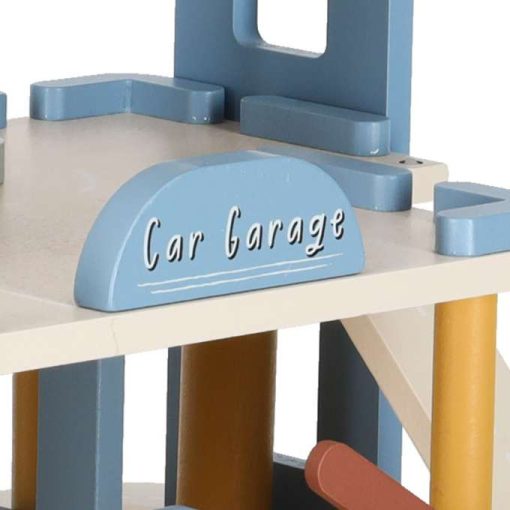 Fa garázs, többszintes parkolóház, benzinkút