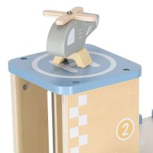 Fa garázs, többszintes parkolóház, benzinkút